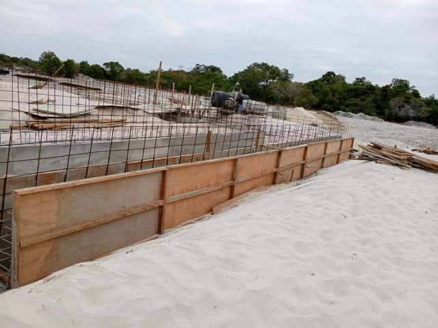 Fondations et longrines — chantier Branker — photo 1 sur 77
