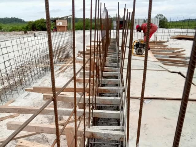 Fondations et longrines — chantier Branker — photo 9 sur 77
